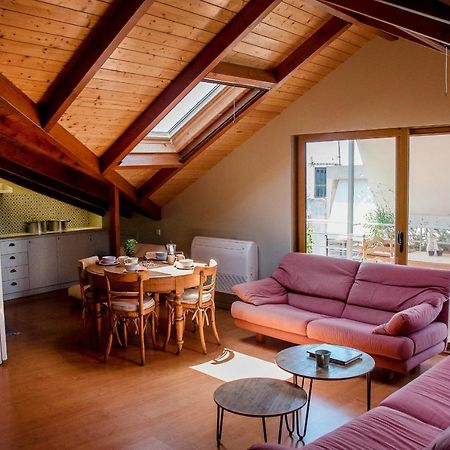 Appartement Country Style Attic In The Heart Of Prévéza Extérieur photo