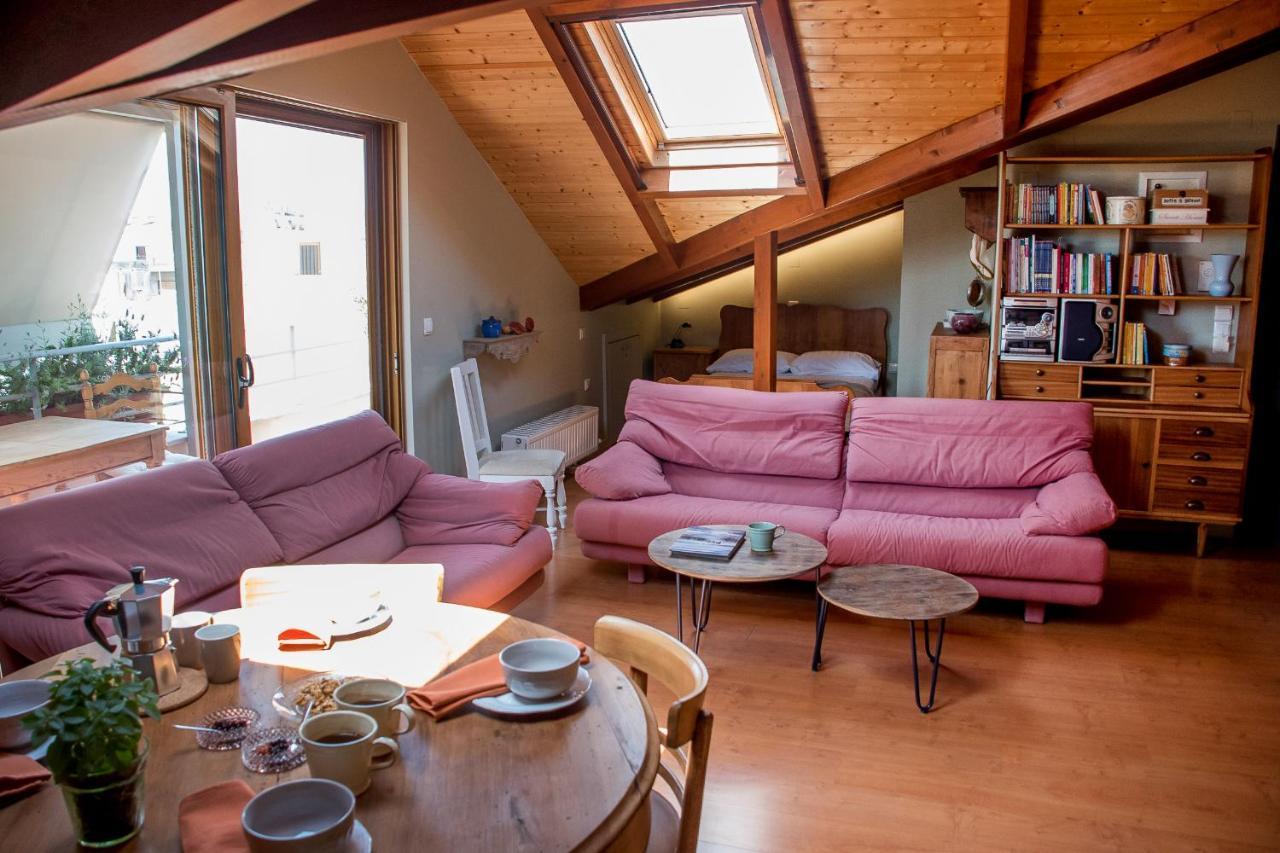 Appartement Country Style Attic In The Heart Of Prévéza Extérieur photo