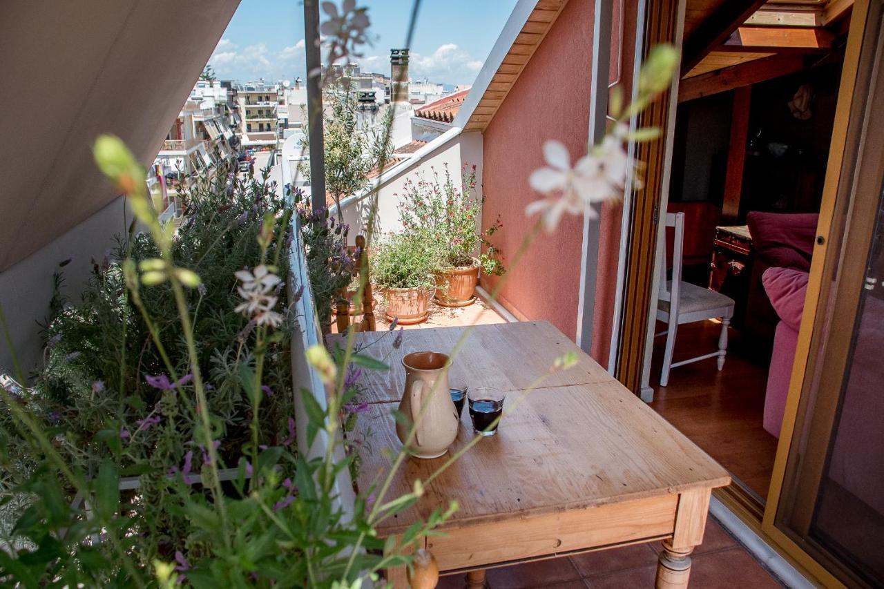Appartement Country Style Attic In The Heart Of Prévéza Extérieur photo